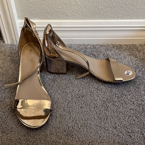 Shoes - Picture 12 of 16